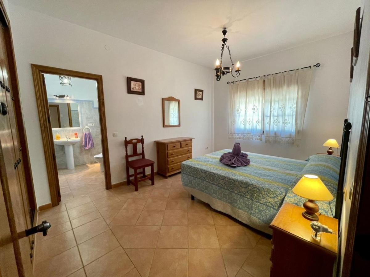 Finca El Almendro Малага Экстерьер фото